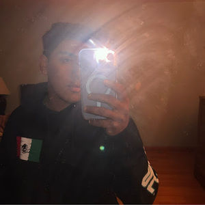 Meet your Posher, Misael